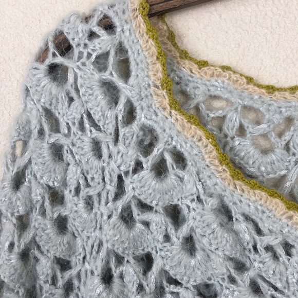 ✖️SOLD✖️•SLEEPING on SNOW• Alpaca Crochet  Sweater - Picture 4 of 8